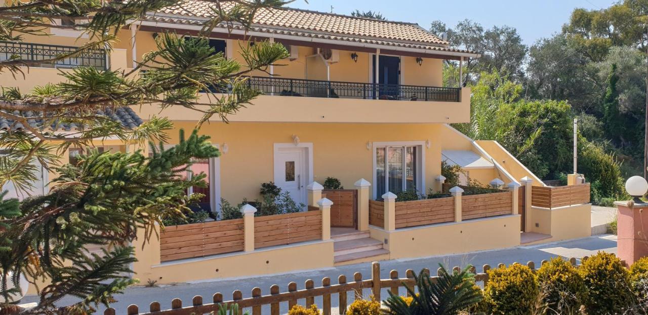 Helen & Apartament Agios Stefanos Avliotes (Corfu)